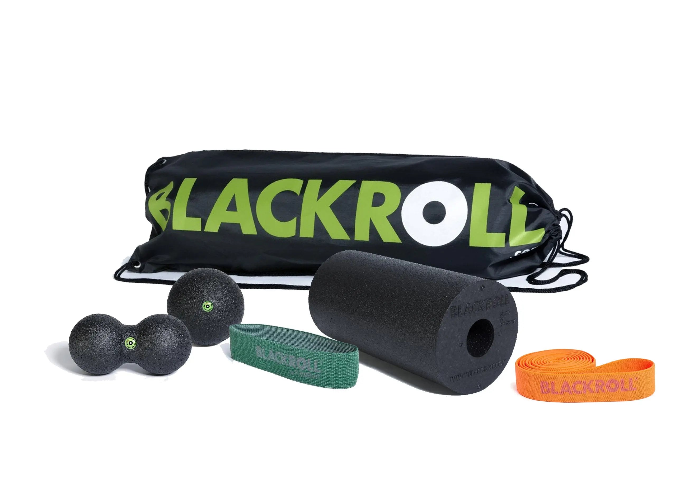Blackroll surf set inclusions showing the carry bag, foam roller, 2 resistance bands and 2 massage balls.